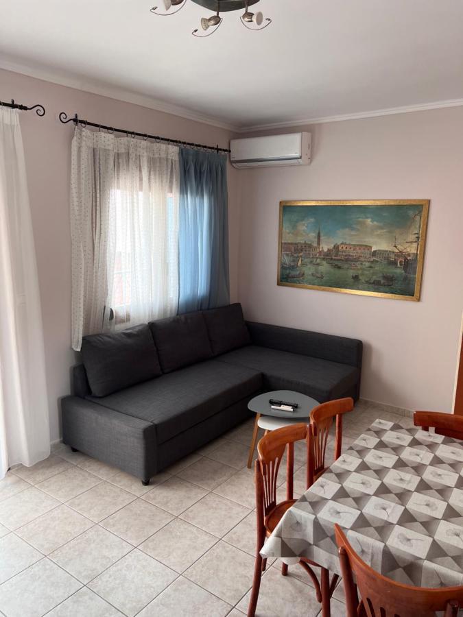 Joanna Apartment เยราคินิ ภายนอก รูปภาพ