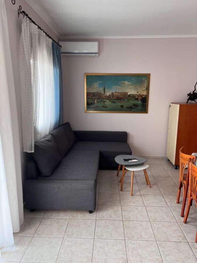 Joanna Apartment เยราคินิ ภายนอก รูปภาพ
