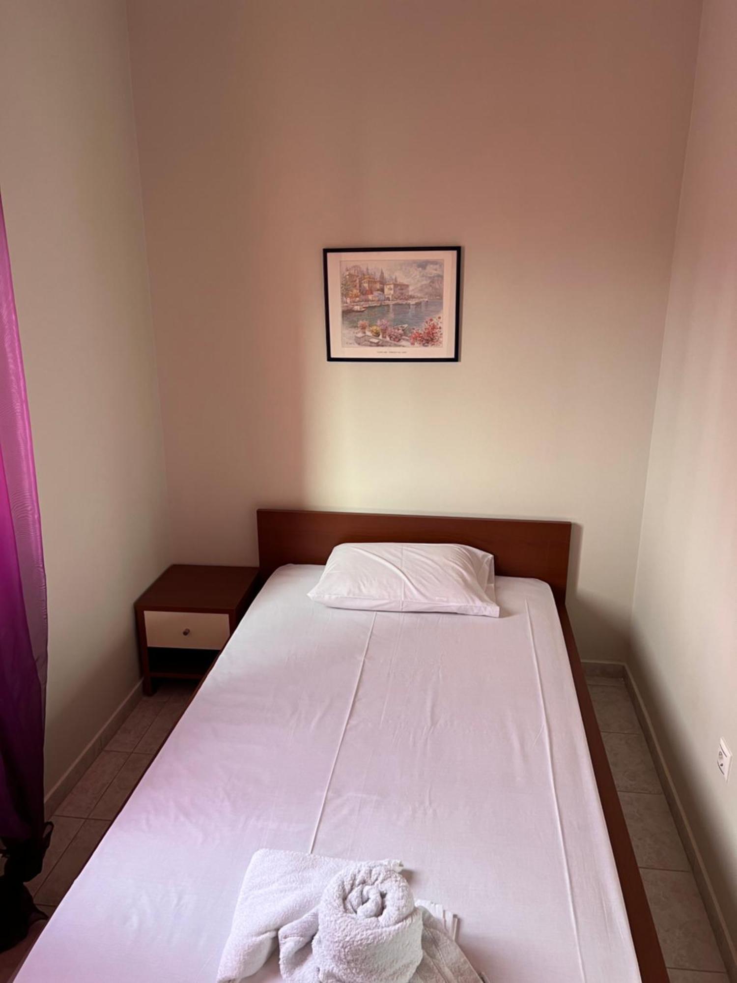 Joanna Apartment เยราคินิ ภายนอก รูปภาพ